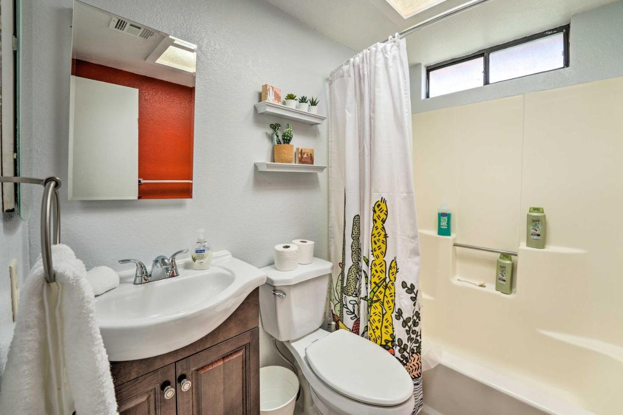 Updated Family Home - 2 Blocks To Colorado River! Bullhead City Exterior photo