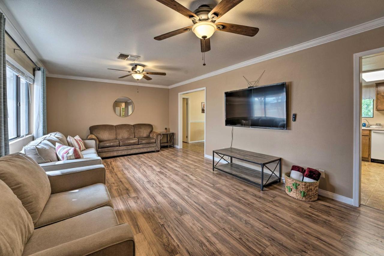 Updated Family Home - 2 Blocks To Colorado River! Bullhead City Exterior photo